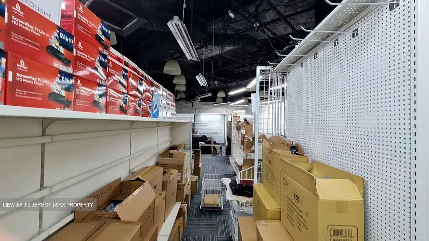 Sim Lim Square (D7), Retail #581159341